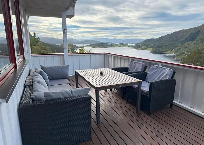 Great House With A Panoramic View Ferienhaus *