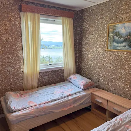 Сasa de vacaciones Great House With A Panoramic View Storsaeter